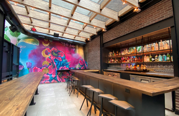 Graffiti Bar in Philadelphia, PA