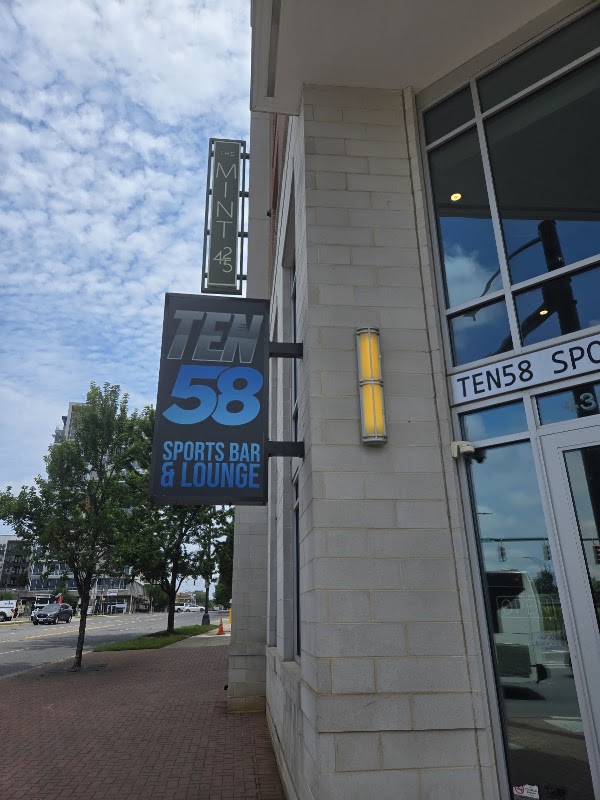 Ten58 Sports Bar & Lounge in Charlotte, NC