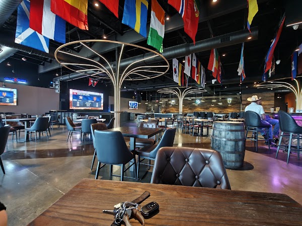 Squad HQ Restaurant & Sports Club in Fort Worth, TX