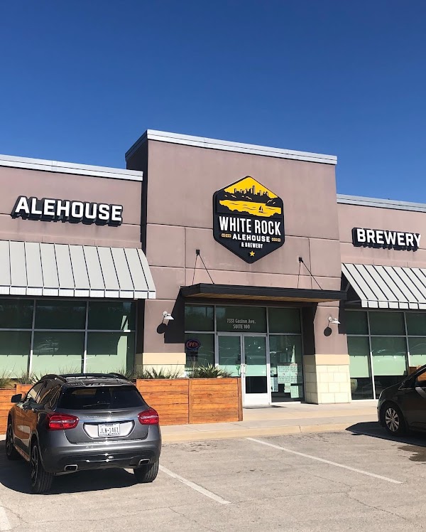 White Rock Alehouse & Brewery in Dallas, TX