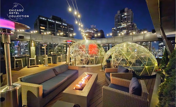 Midnight Noir Lounge & Skydeck in Chicago, IL