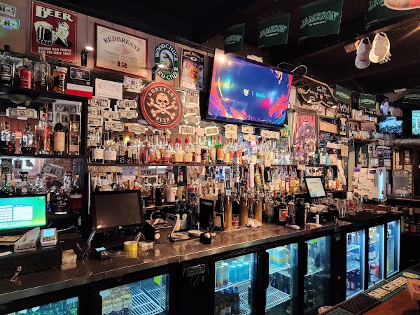 Q Street Bar & Grill in Sacramento, CA