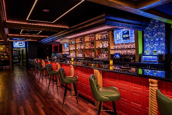 The W at Worthington's in Riverside, CA