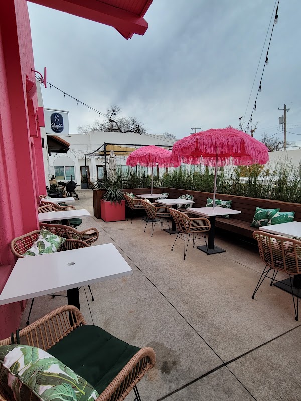 Flamingo TIKI in Oklahoma City, OK