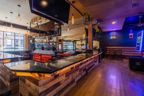 PB&J: Pizza Beer and Jukebox in Chicago, IL