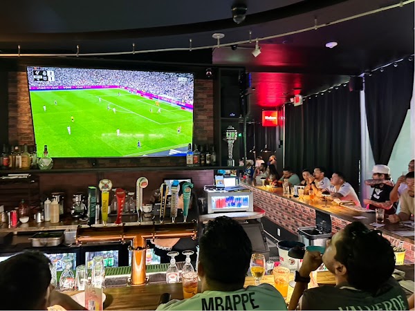 305 Sports Bar in Miami, FL