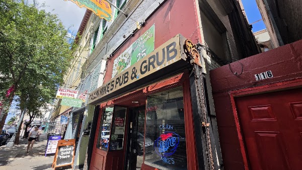 Cajun Mikes Pub & Grub in New Orleans, LA