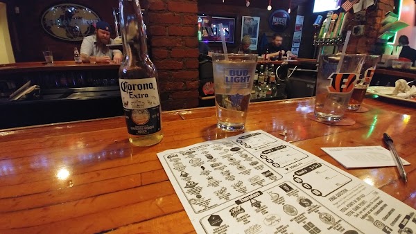Plum Street Bar & Cafe in Cincinnati, OH