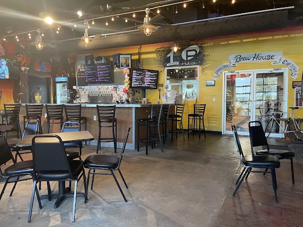 Broken Strings Taproom in Orlando, FL