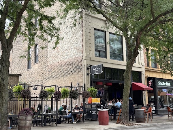 Black Barrel Tavern in Chicago, IL