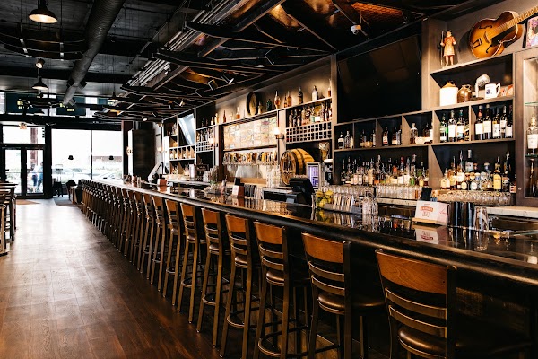 2Twenty2 Tavern in Chicago, IL
