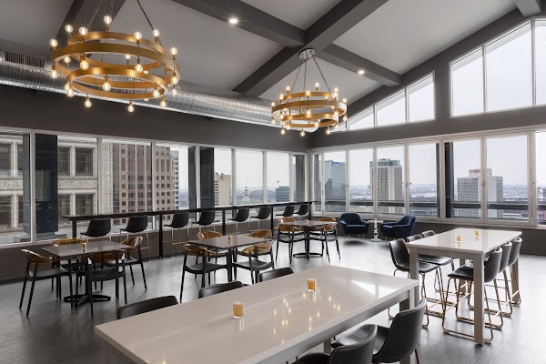 Form Skybar in St. Louis, MO