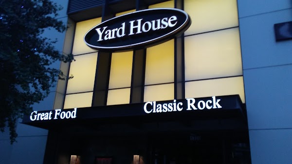 Yard House in Kansas City, MO