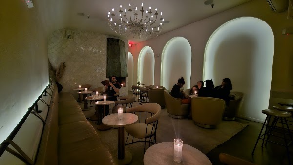 Bar 1912 in Phoenix, AZ