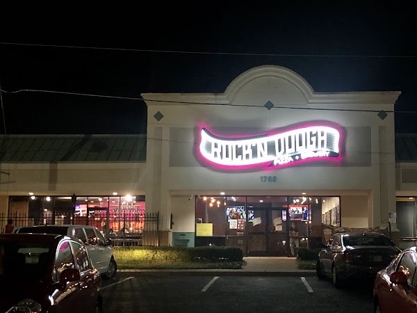 Rock'n Dough Pizza & Brewery in Memphis, TN