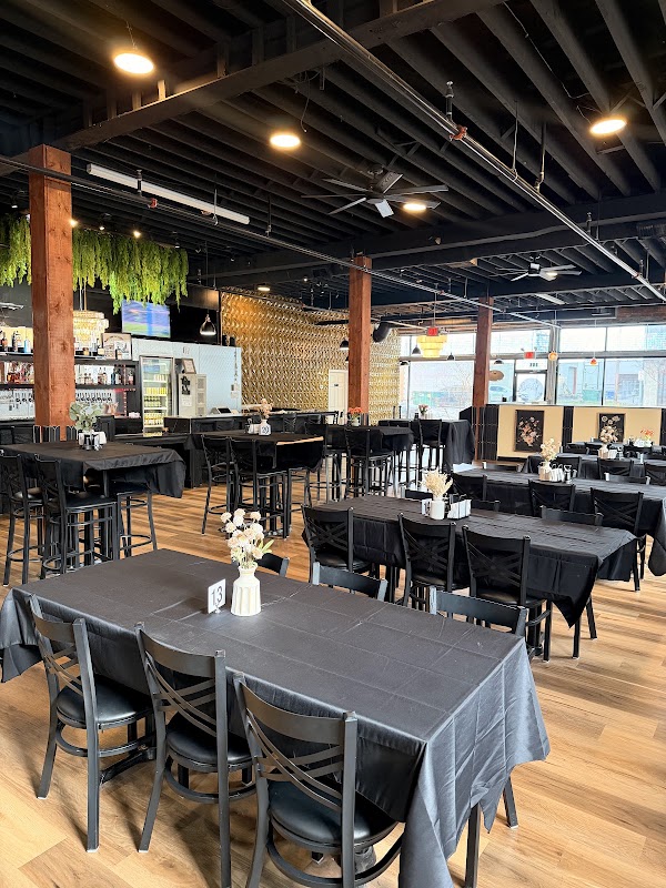 KIZA Restaurant & Bar in Columbus, OH
