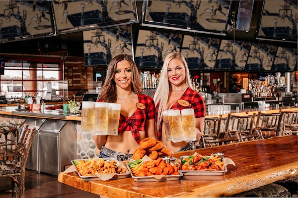 Twin Peaks in St. Louis, MO