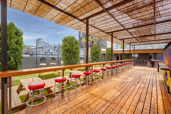 Luckys Indoor Outdoor in Phoenix, AZ