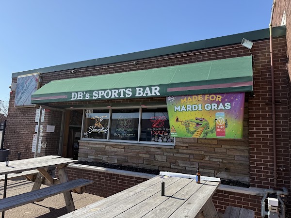 DB's Sports Bar in St. Louis, MO